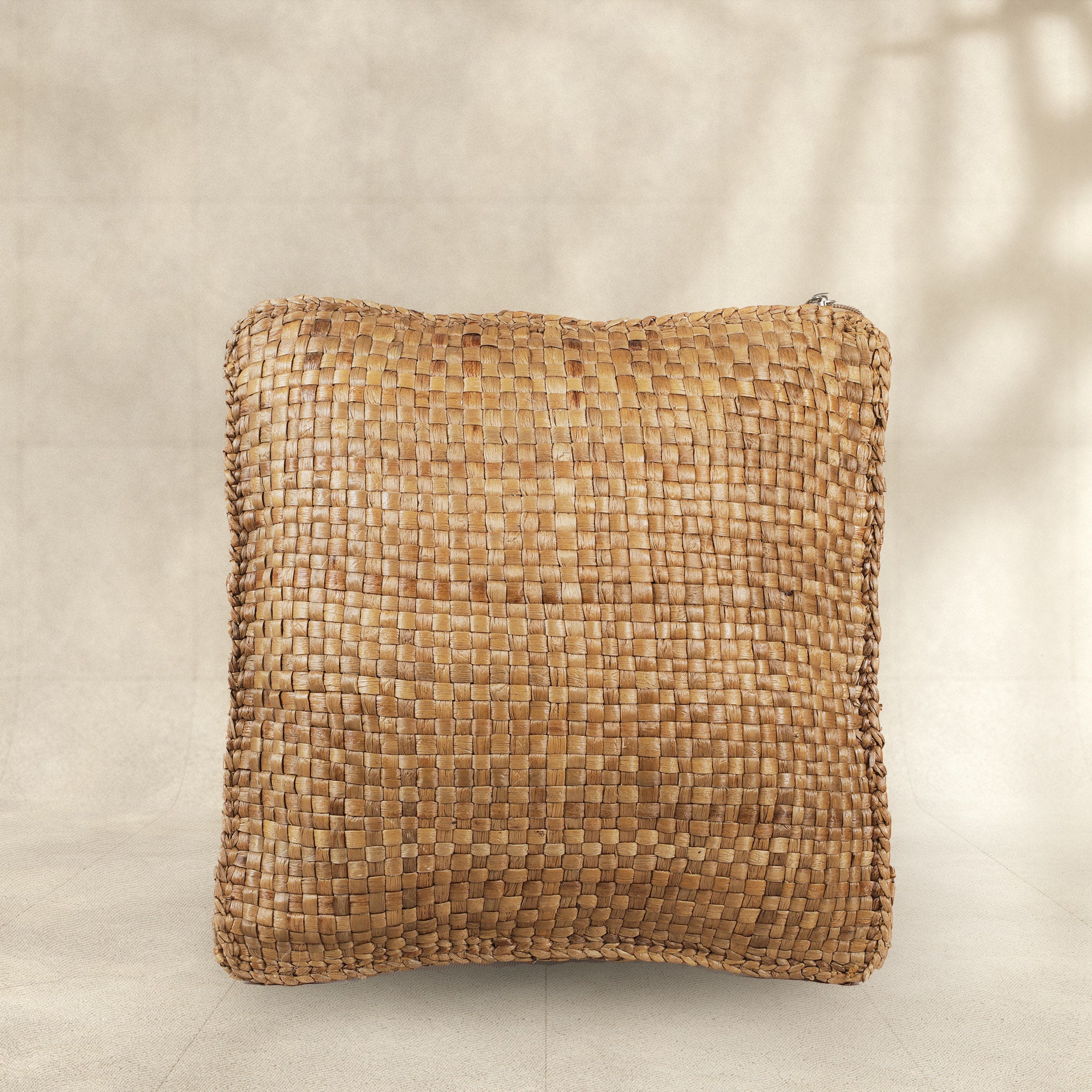 Meeteka Cushion Cover 15" x 15"