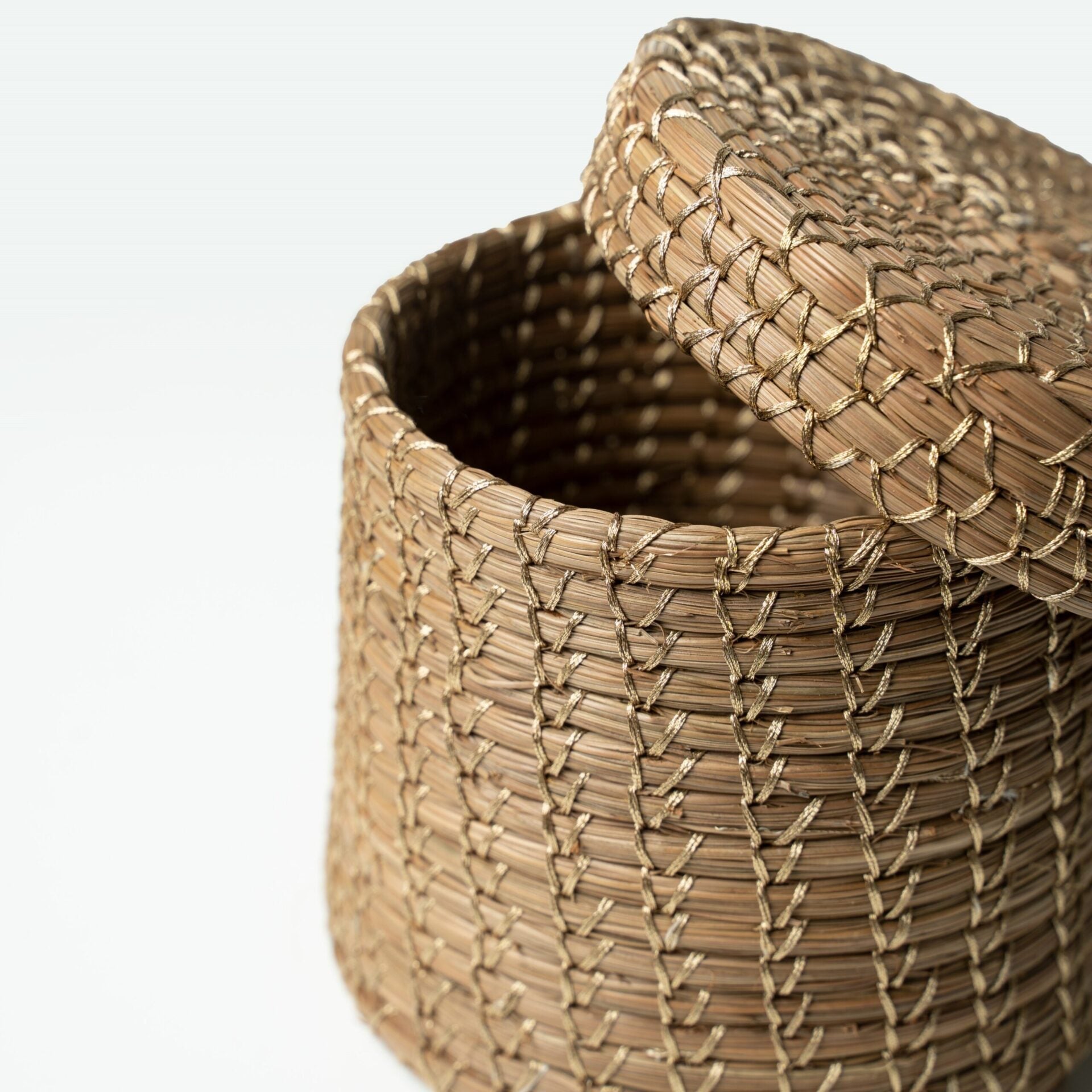 Handmade Pine Hug Storage Basket with Lid