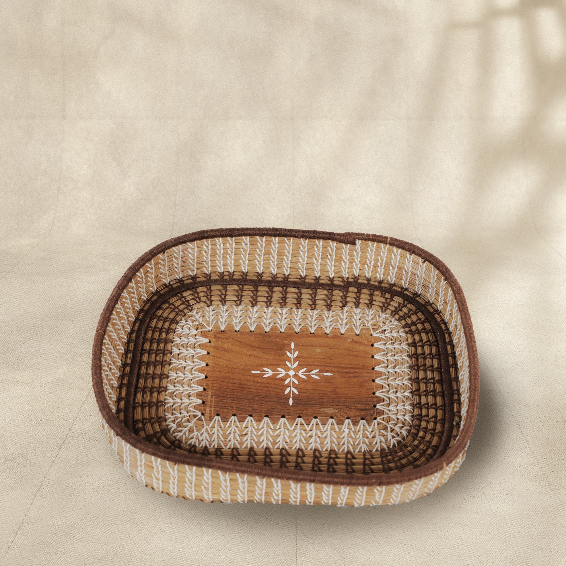 HOL Pine Tray