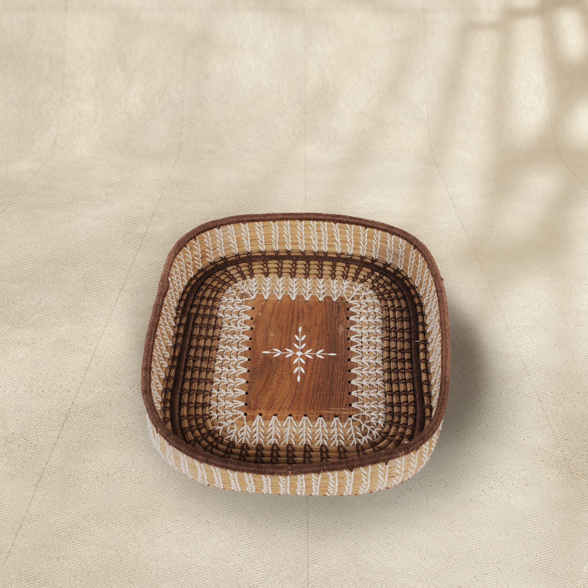 HOL Pine Tray