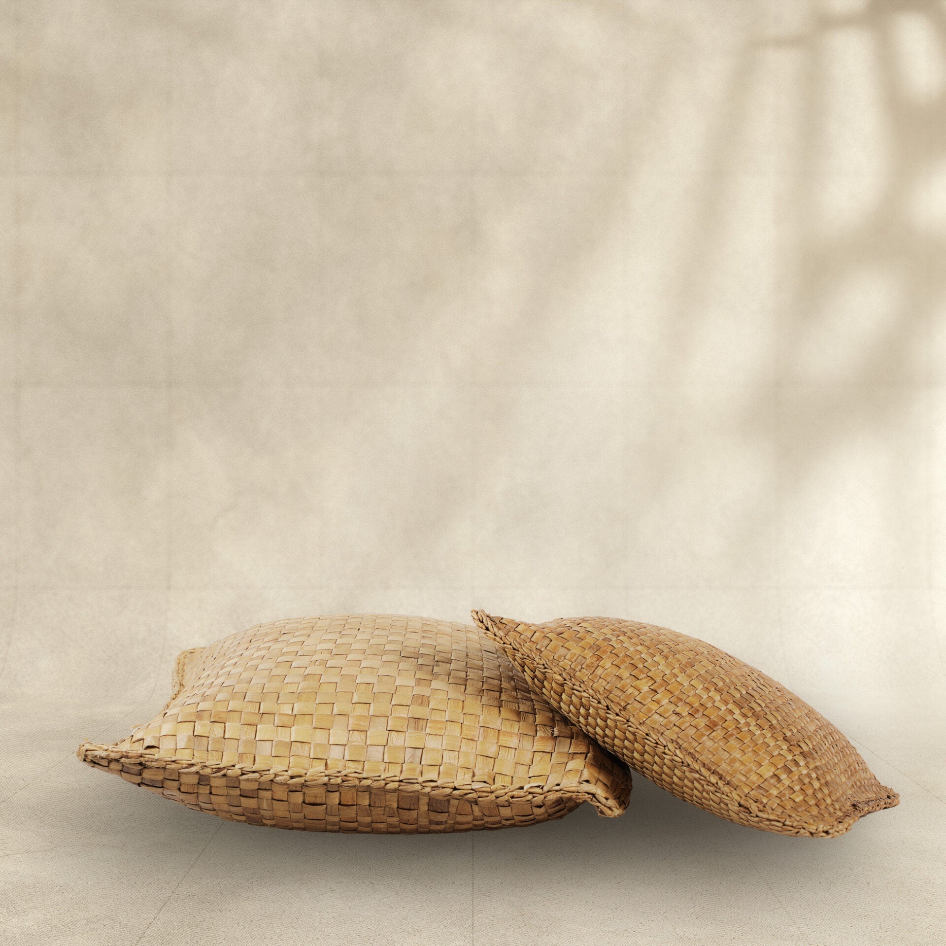 Meeteka Cushion Cover Small / Medium