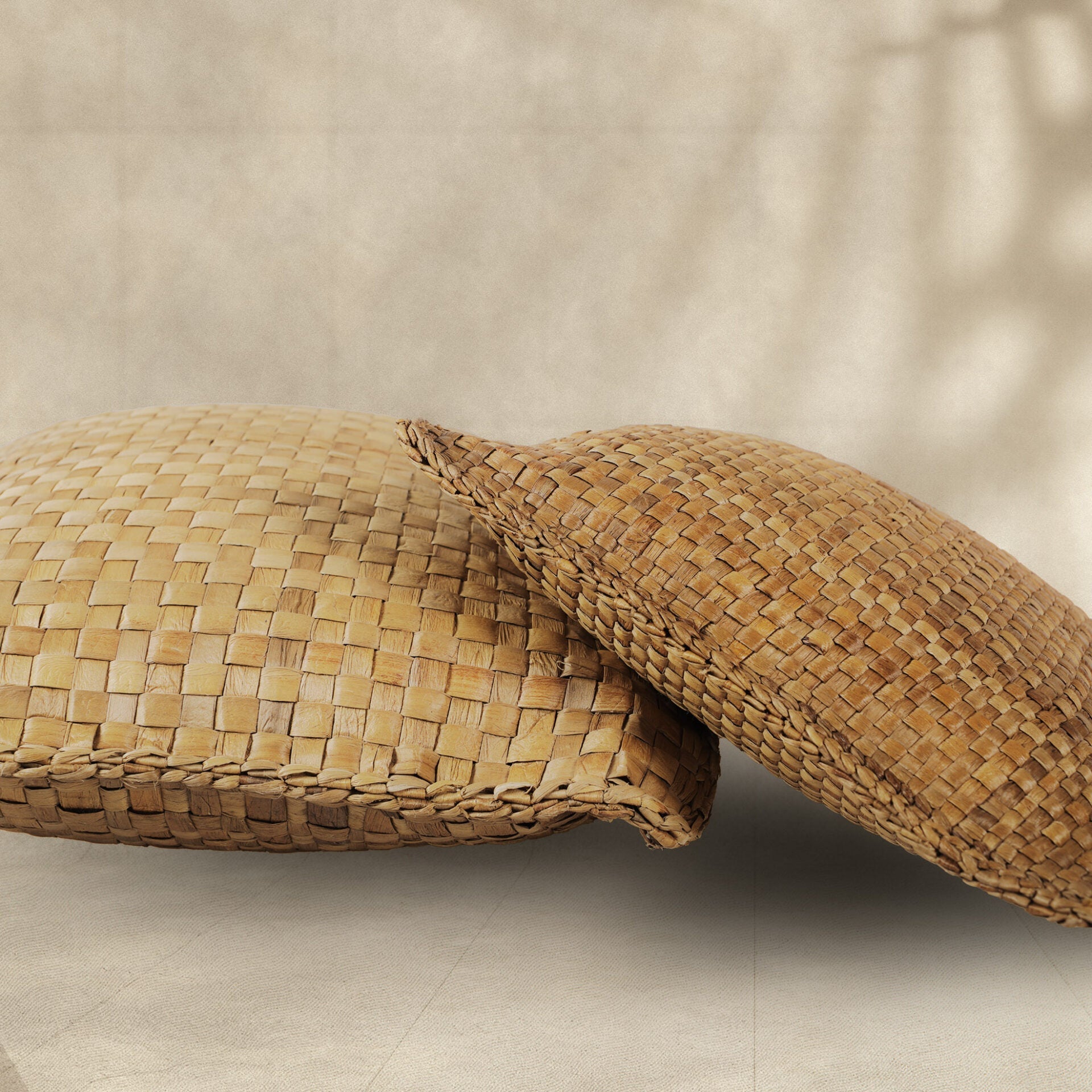 Meeteka Cushion Cover Small / Medium