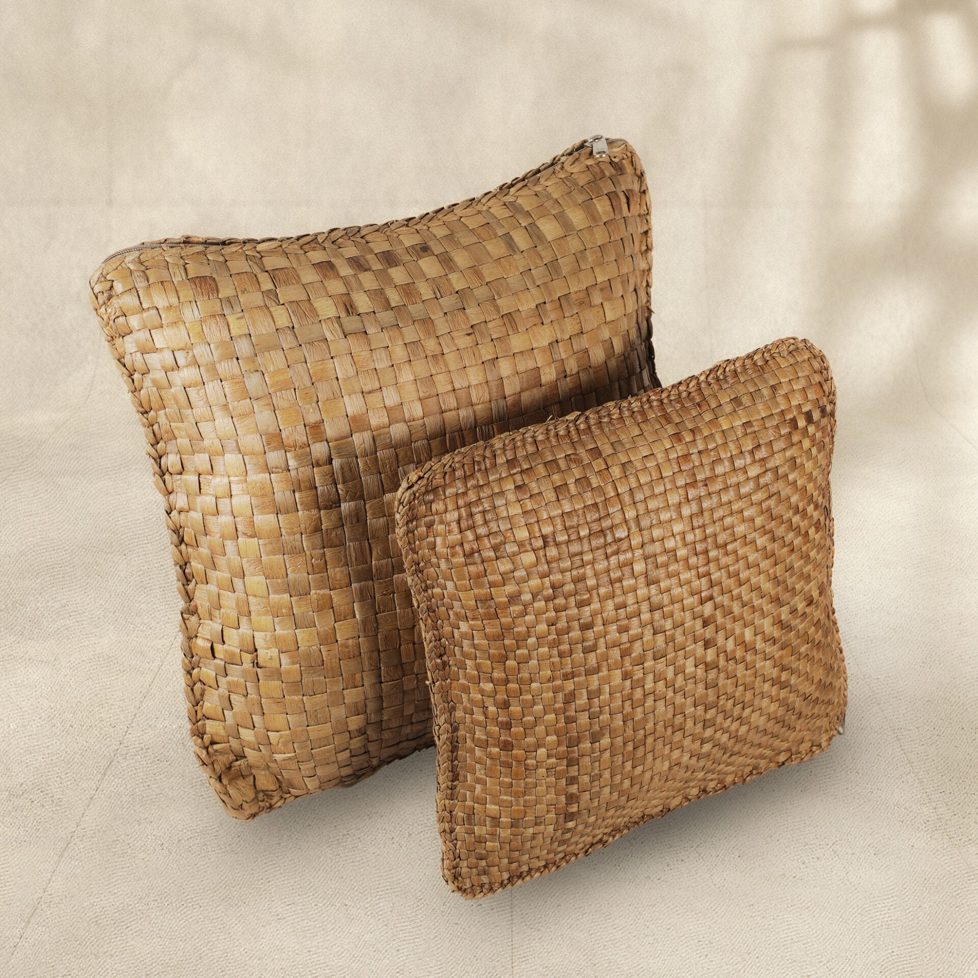 Meeteka Cushion Cover Small / Medium