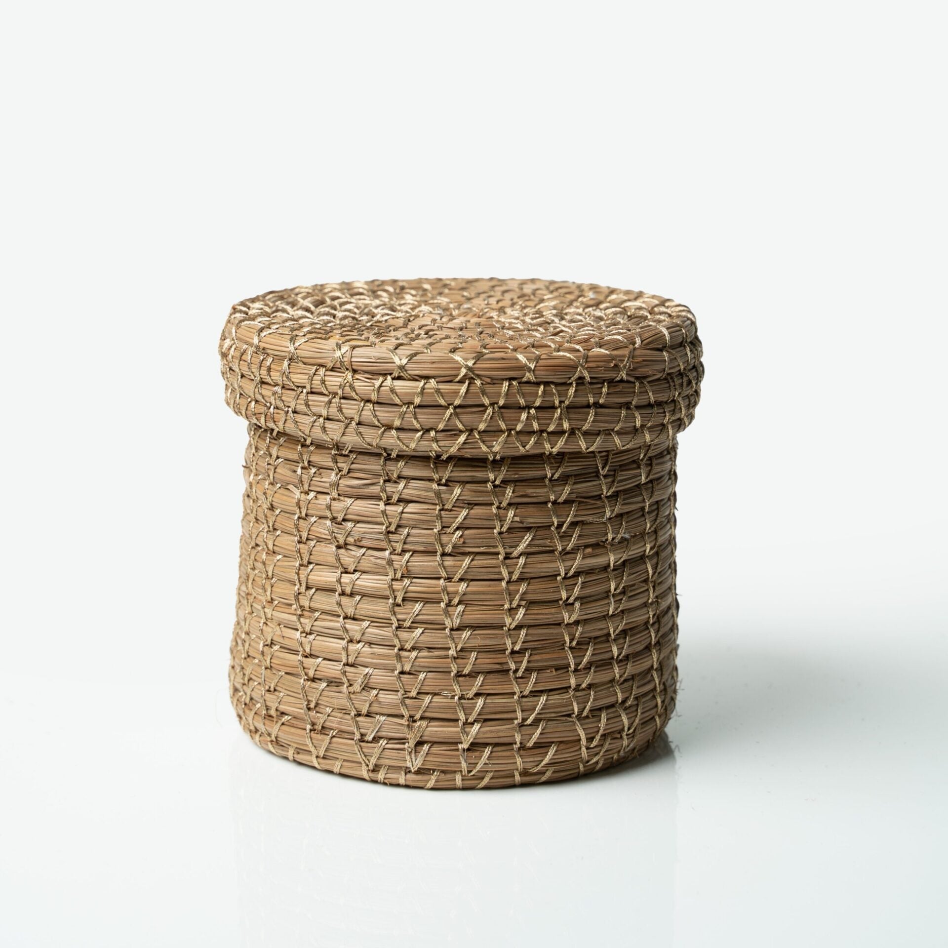 Handmade Pine Hug Storage Basket with Lid