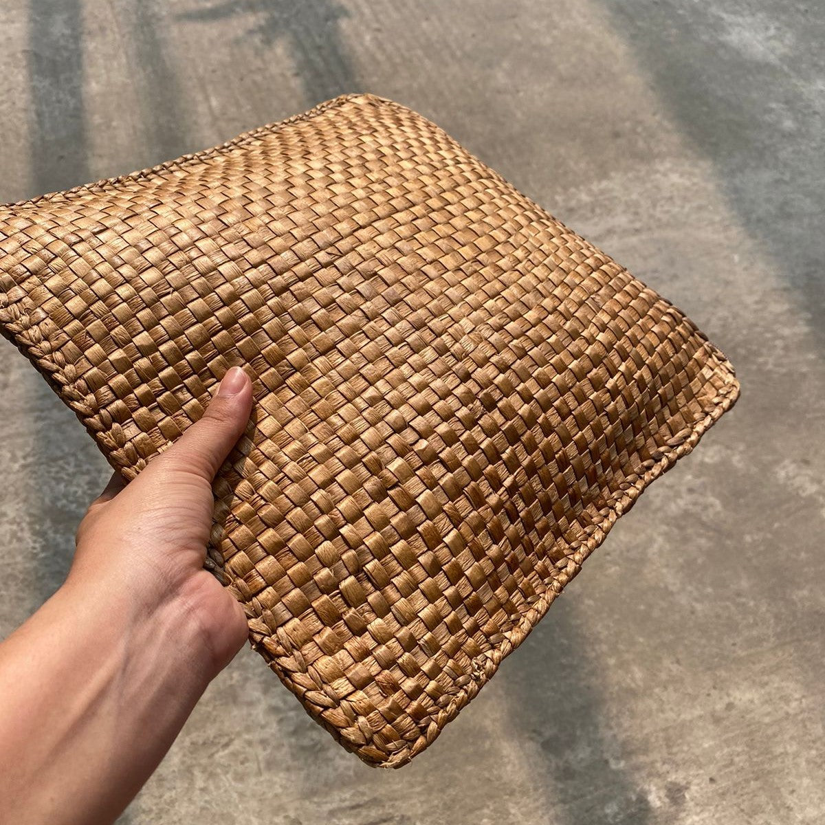 Meeteka Cushion Cover Small / Medium